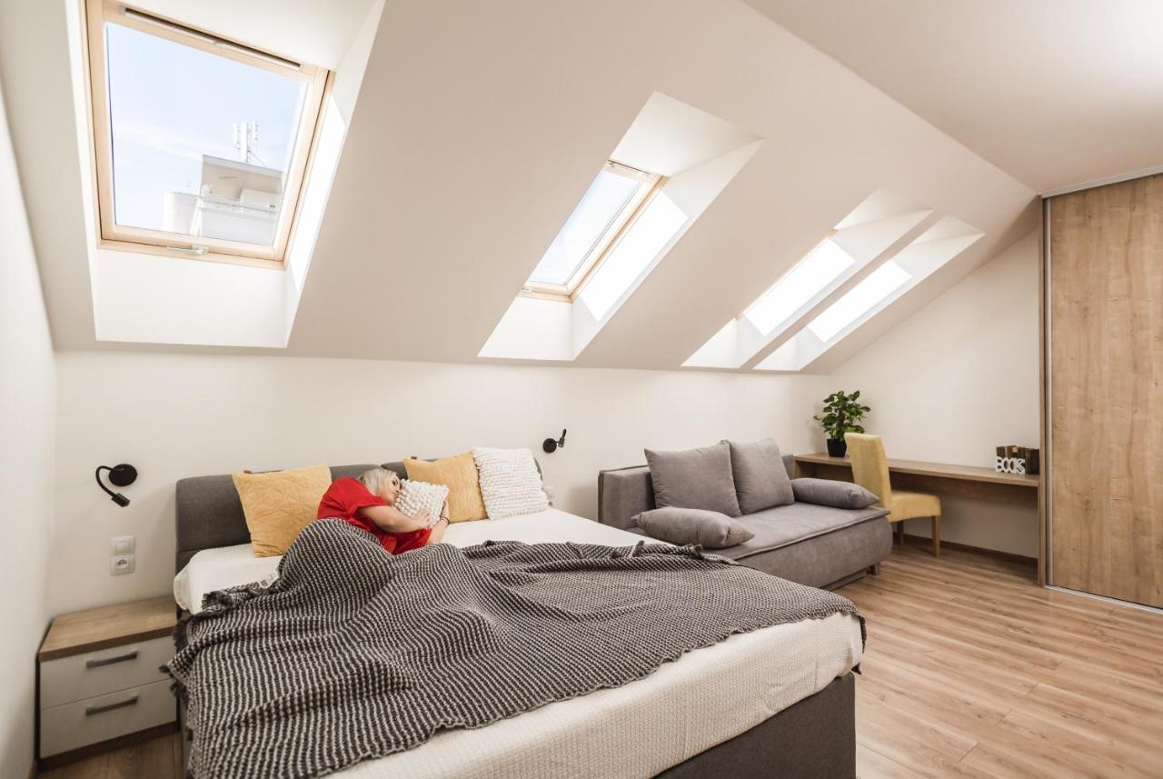 Flexihome Sk - Komenskeho - Private Parking Spot - Ultra Modern And Stylish Košice Εξωτερικό φωτογραφία