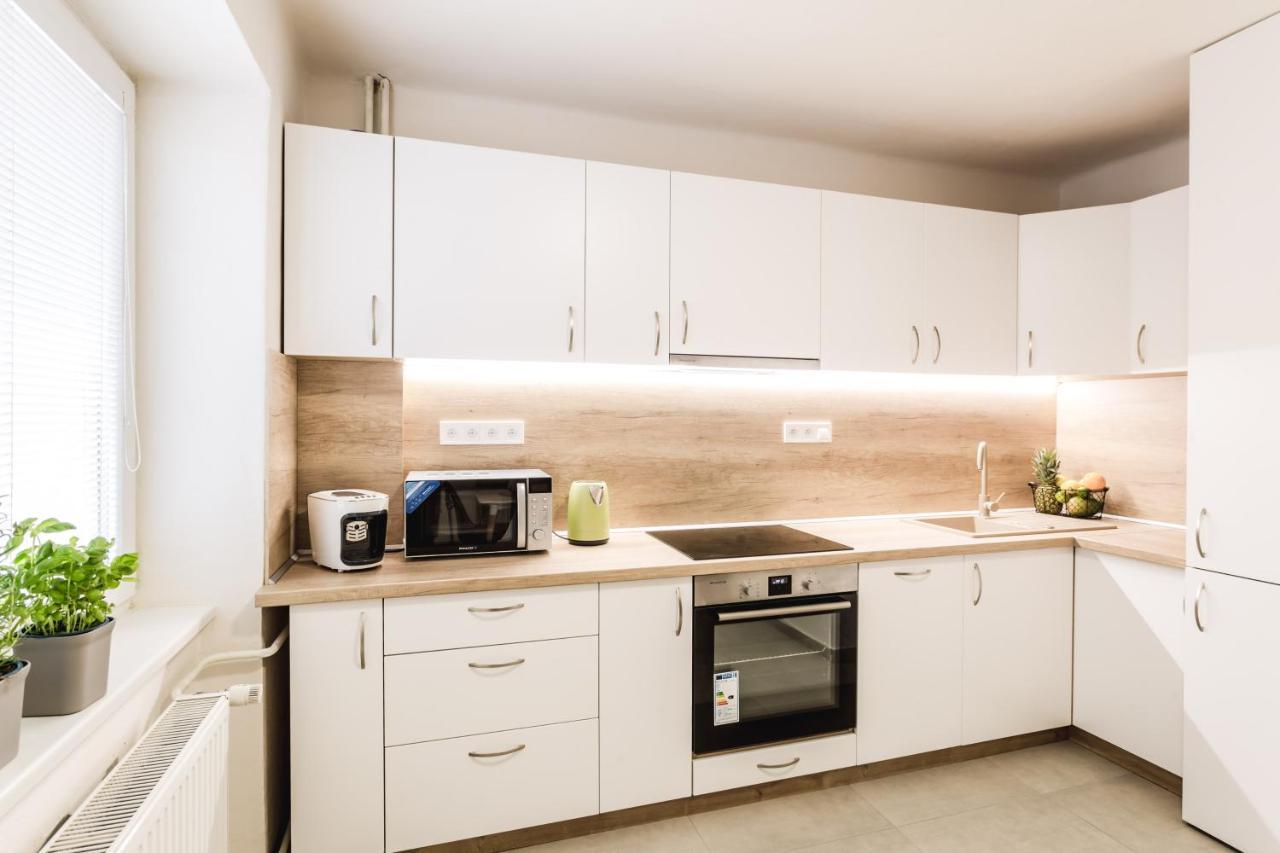 Flexihome Sk - Komenskeho - Private Parking Spot - Ultra Modern And Stylish Košice Εξωτερικό φωτογραφία